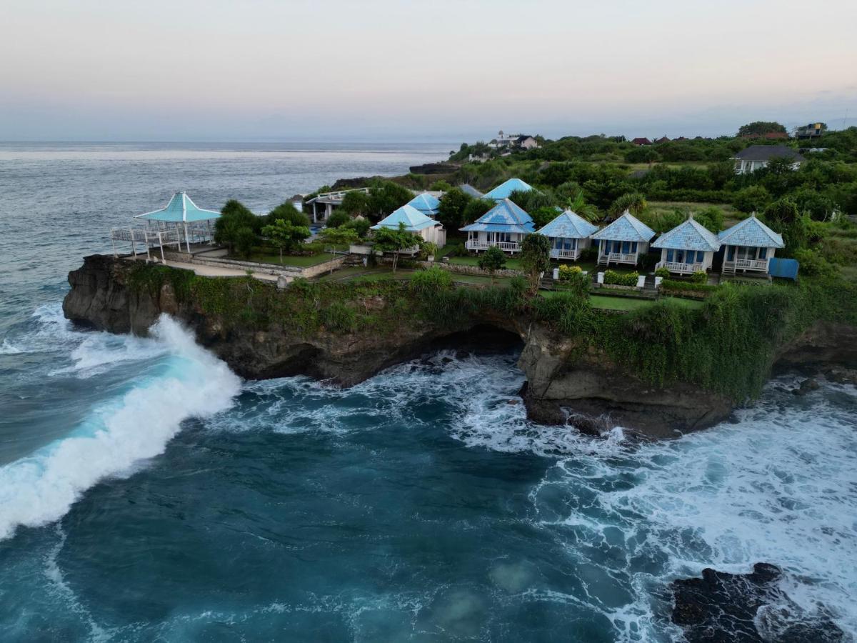 Cliff Park Lembongan Hotel Exterior photo